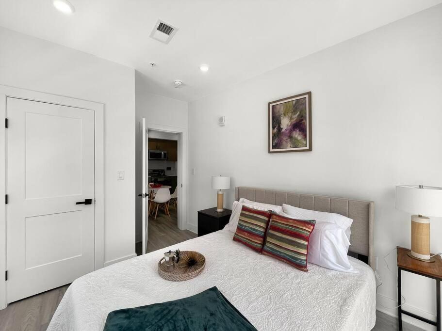 Classy Capitol Hill Apt, Steps From Dc Attraction Вашингтон Экстерьер фото