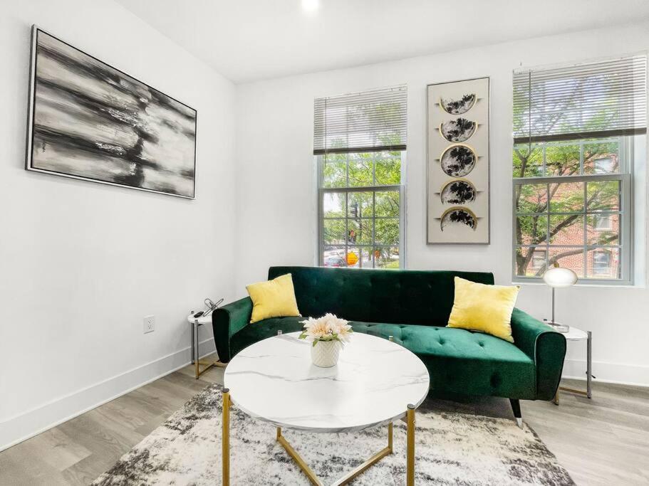 Classy Capitol Hill Apt, Steps From Dc Attraction Вашингтон Экстерьер фото